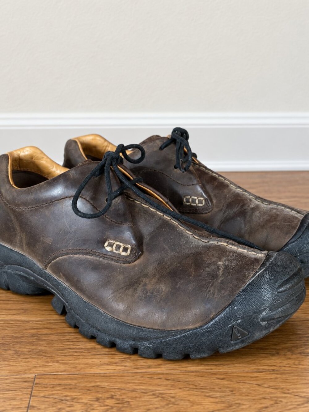 KEEN Brown Leather Lace Up Oxford Walking Shoes Womens 9.5 EU 40